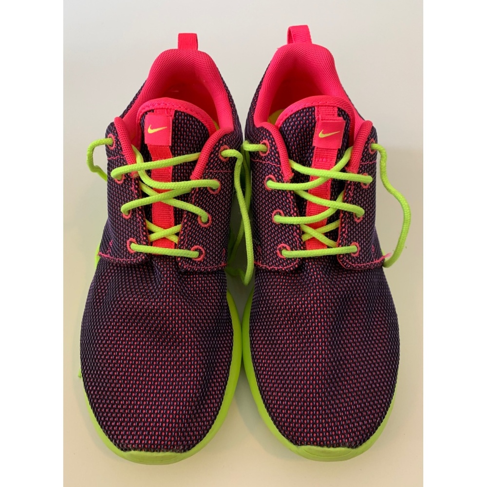 Nike Roshe One - Hyper Pink/Volt - Size 7